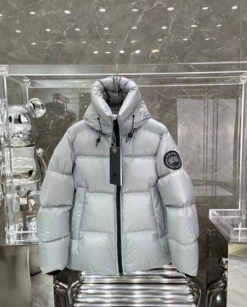 Replica Canada Goose 2023 new Down Jacket DJ1021007