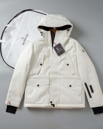 Replica Moncler 2023FW Latest Down Jackets in Black and White