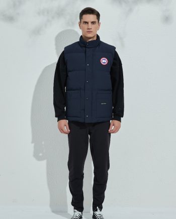 Replica CANADA GOOSE Freestyle down jacket DJ1021168